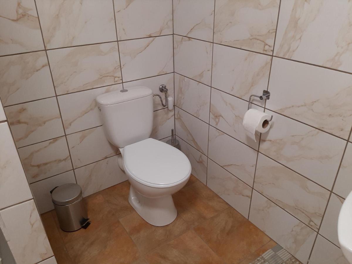 Der Kleine Bauernhof Keine Arbeiter Zadnych Pracownikow Apartment Lubiatow  Exterior foto