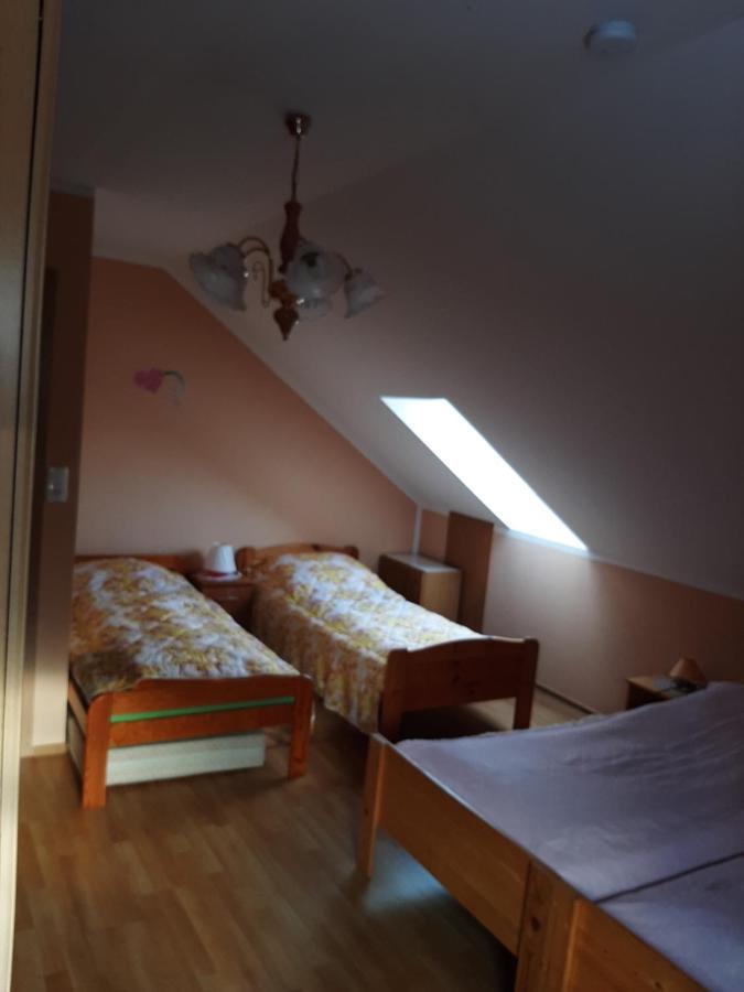 Der Kleine Bauernhof Keine Arbeiter Zadnych Pracownikow Apartment Lubiatow  Exterior foto